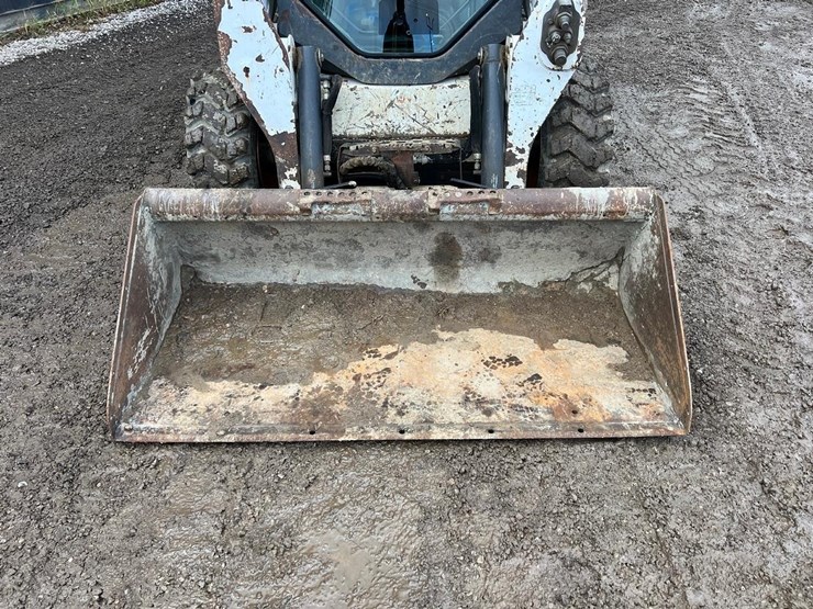 2016-bobcat-s570-image-10