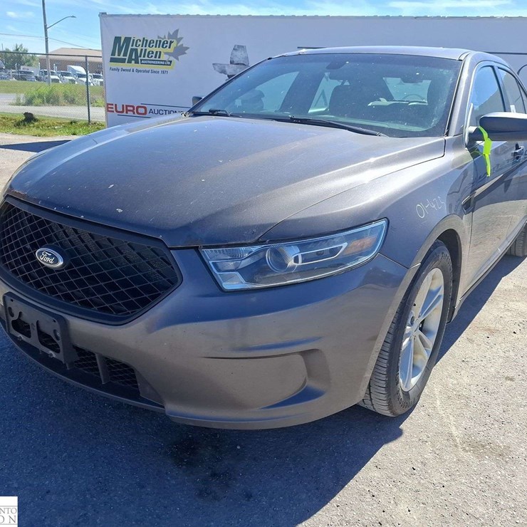 2015 Ford Taurus