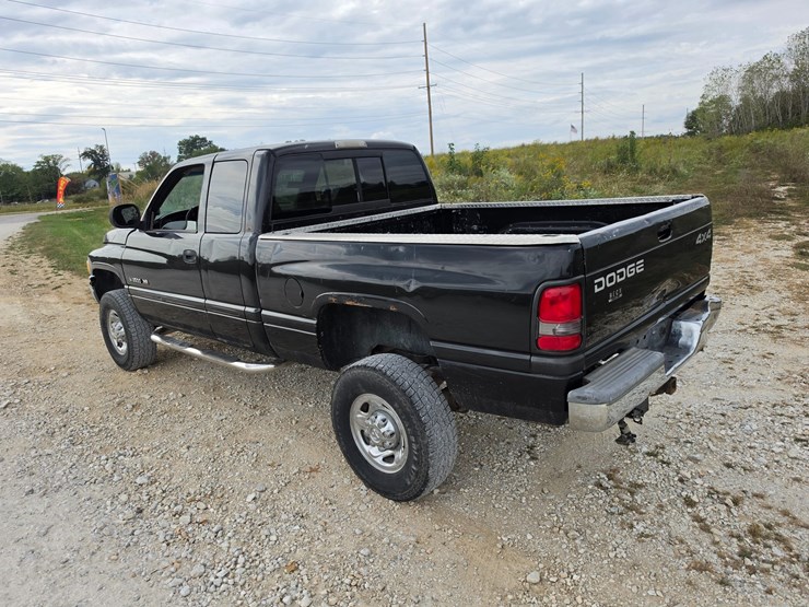 #25320-•-2001-dodge-ram-pickup-pickup-truck-image-12