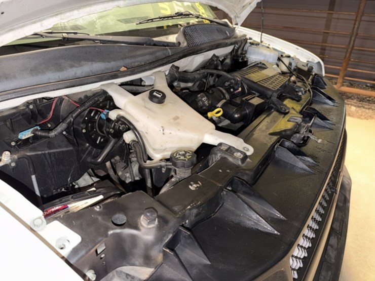 2011-chevrolet-express-2500-image-24