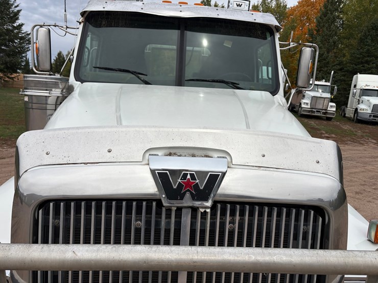 2013-western-star-4900sa-image-20