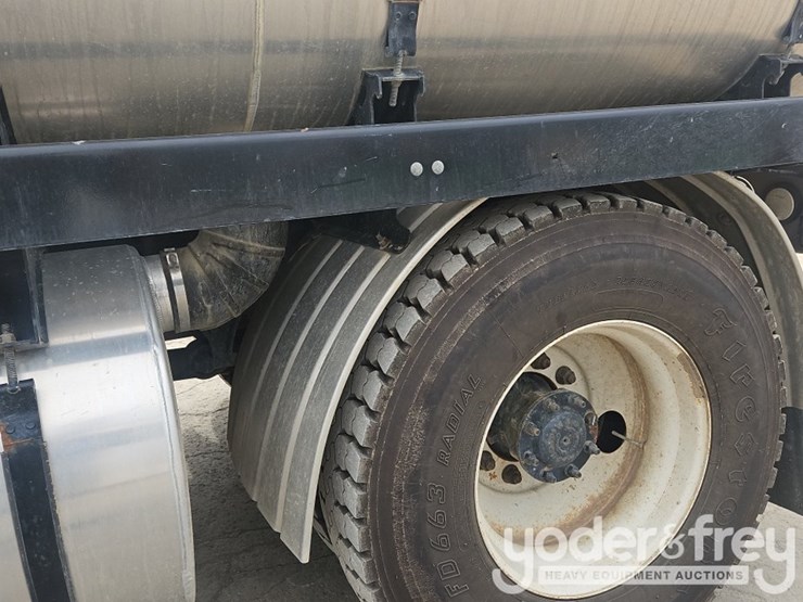 2012-vactor-2100-image-33