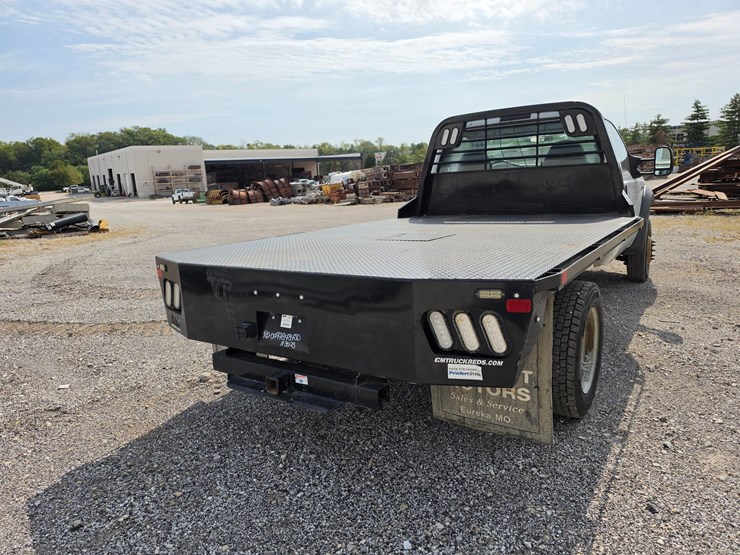 2005-ford-f550-image-14