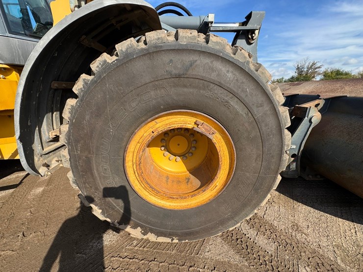 deere-744k-image-81