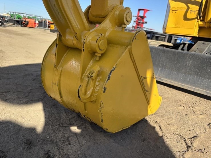komatsu-pc28uu-image-12
