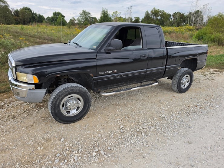 #25320-•-2001-dodge-ram-pickup-pickup-truck-image-5
