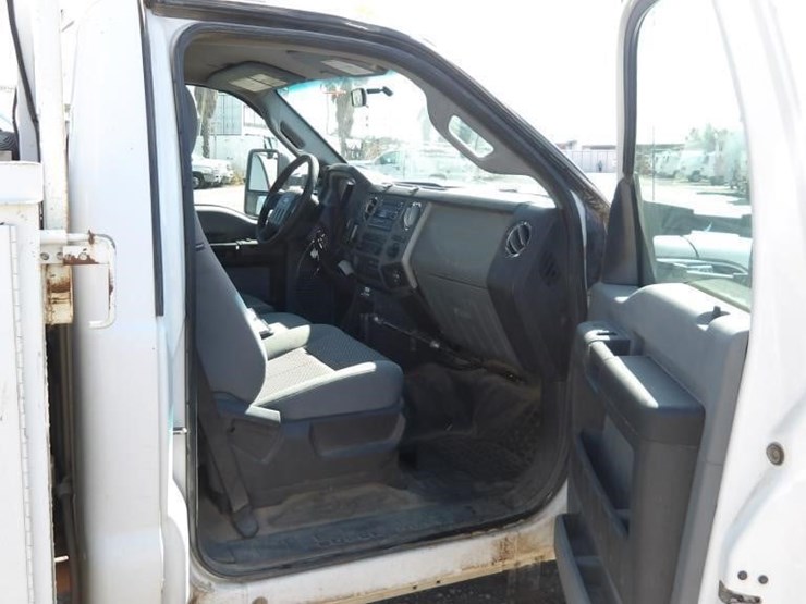 2012-ford-f450-image-16