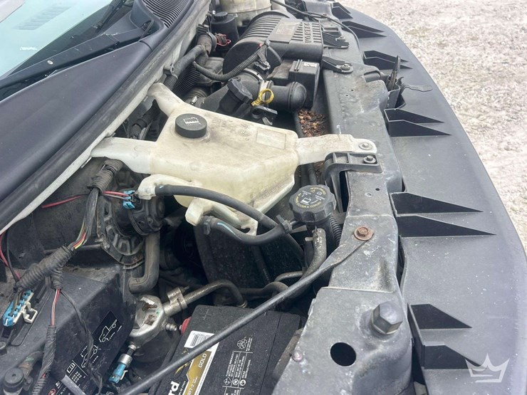 2017-chevrolet-express-g2500-image-8