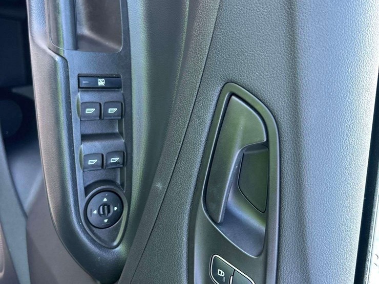 2019-ford-escape-image-12