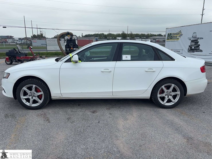 2009-audi-a4-image-8
