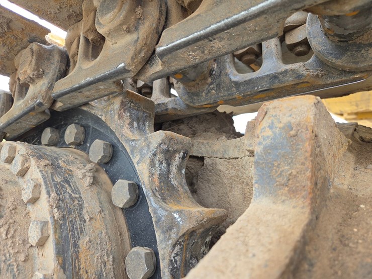 2017-deere-245g-lc-image-77