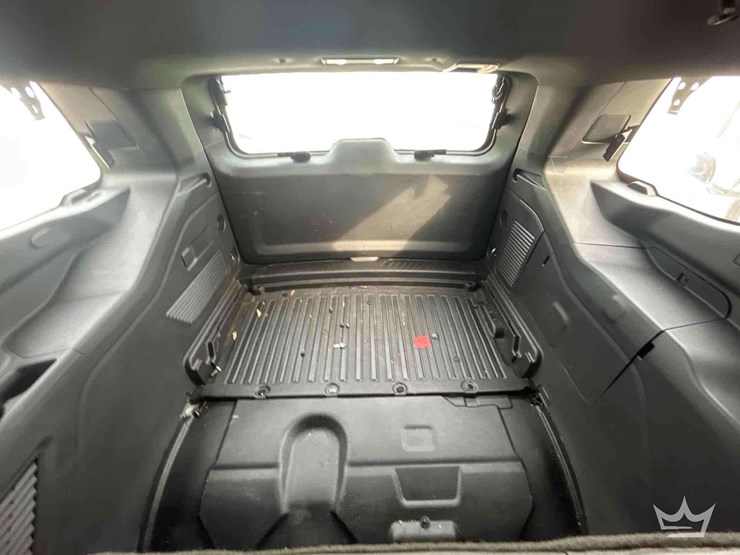 2023-chevrolet-tahoe-image-22