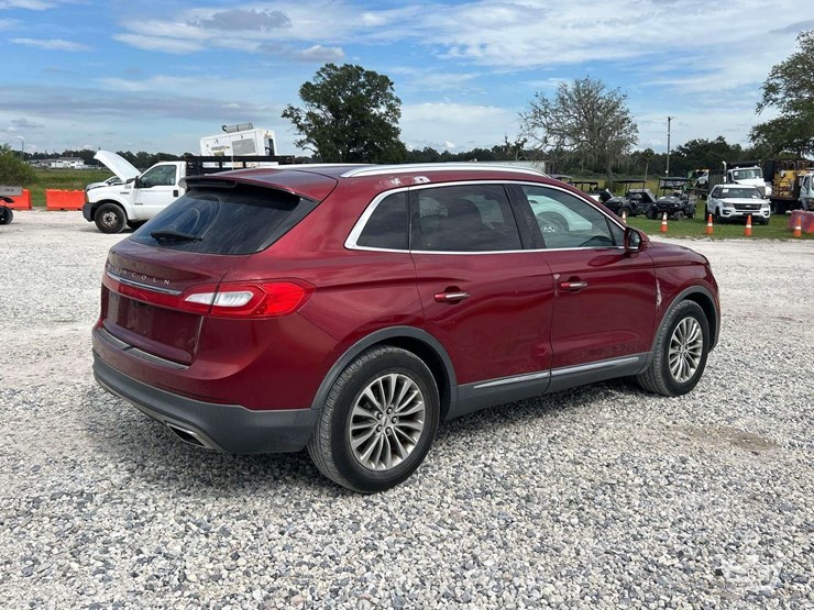 2016-lincoln-mkx-image-3