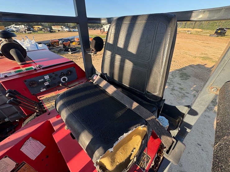 2004-moffett-m5500-image-6