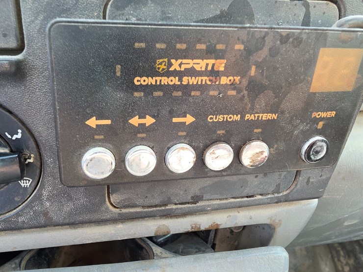 2005-ford-f550-image-52
