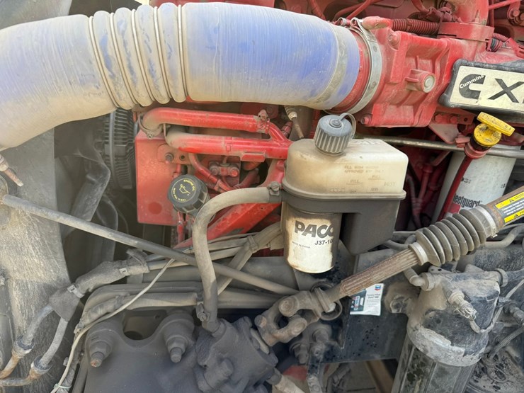 2022-kenworth-t680-image-49