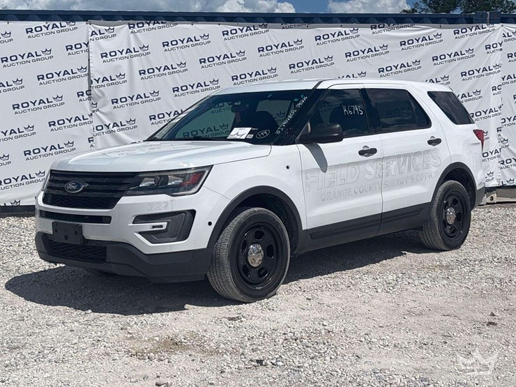 2016-ford-explorer-image-1