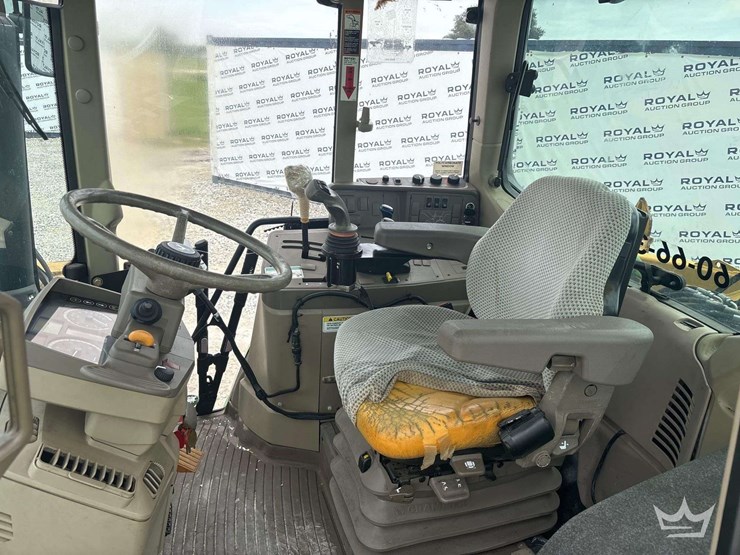 john-deere-6145m-image-8