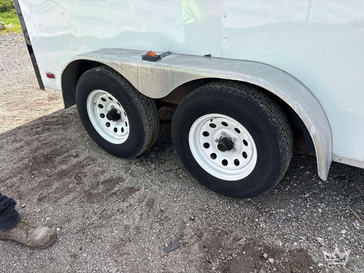 2005-12ft-t/a-enclosed-cargo-trailer-image-12