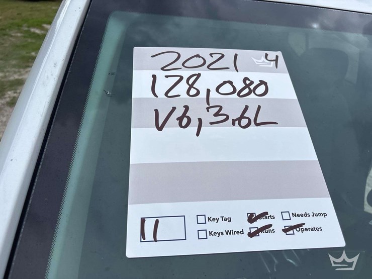 2021-chevrolet-traverse-image-31