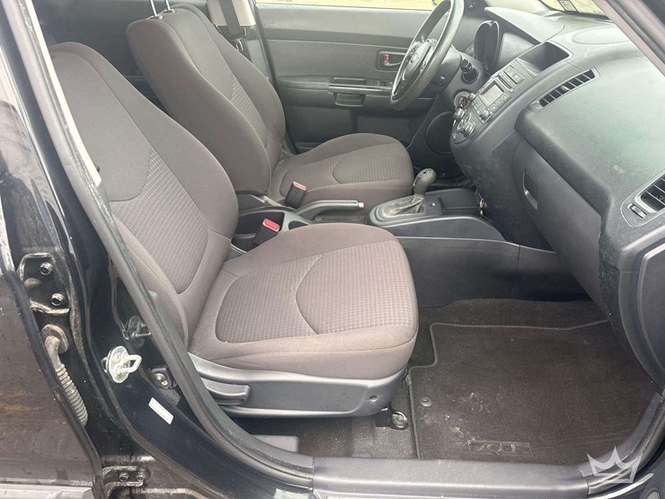 2013-kia-soul-image-23
