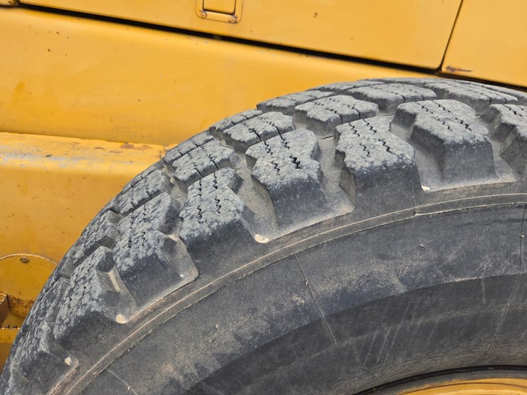 deere-772bh-image-79