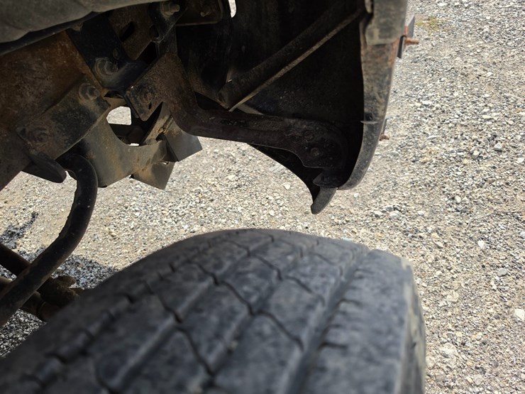 2005-ford-f550-image-33