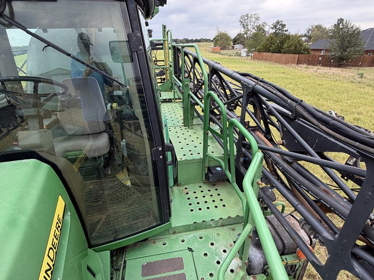 2010-john-deere-4830-image-44