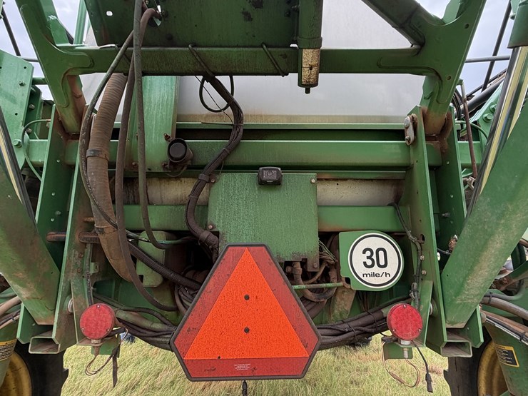 2010-john-deere-4830-image-24