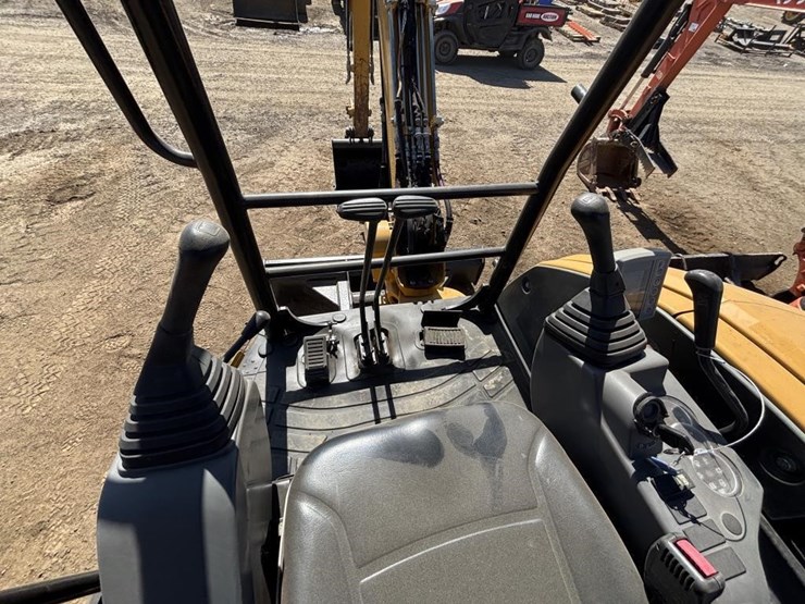 caterpillar-303e-cr-image-21