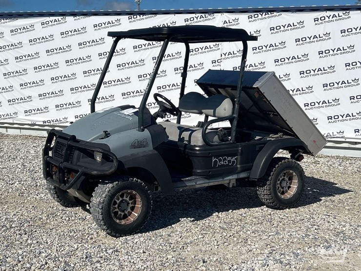 2018-club-car-carryall-1500-4x4-diesel-utility-cart-image-1
