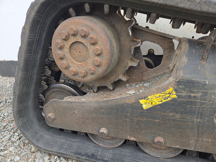 bobcat-t550-image-46