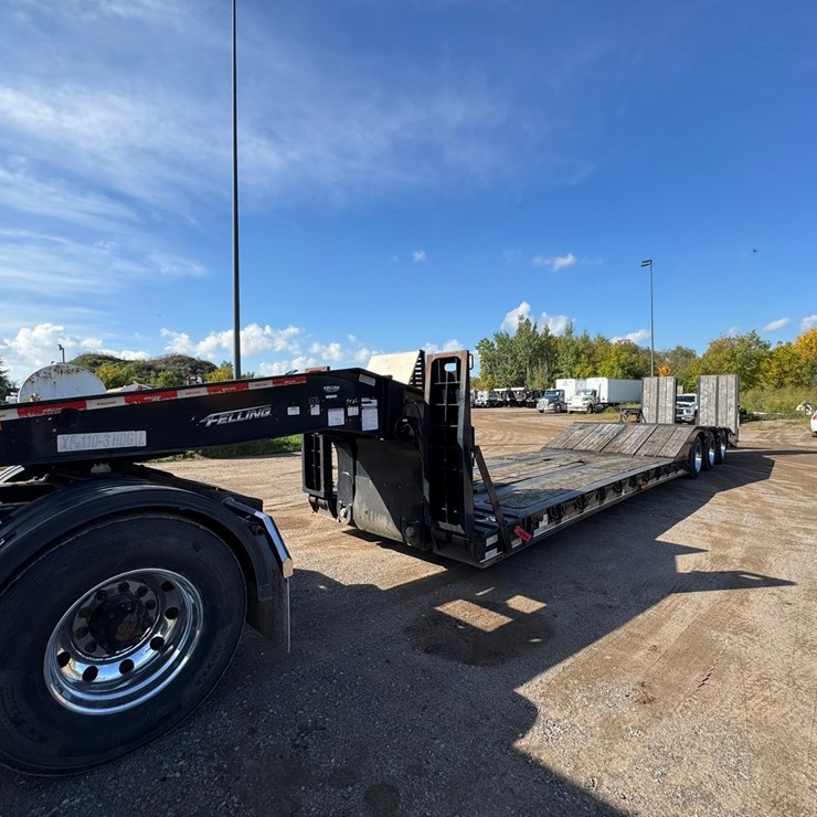 #1954 • 2016 Felling X-Force Paver Special Lowboy
