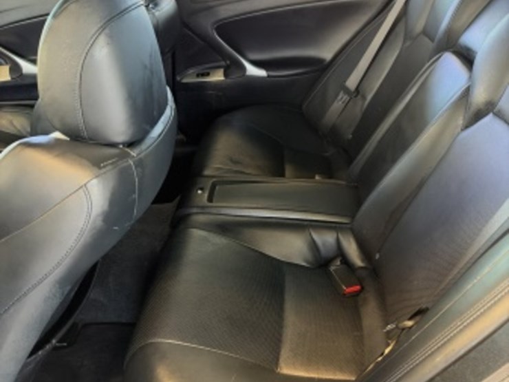 2008-lexus-is-f-sdn-image-28