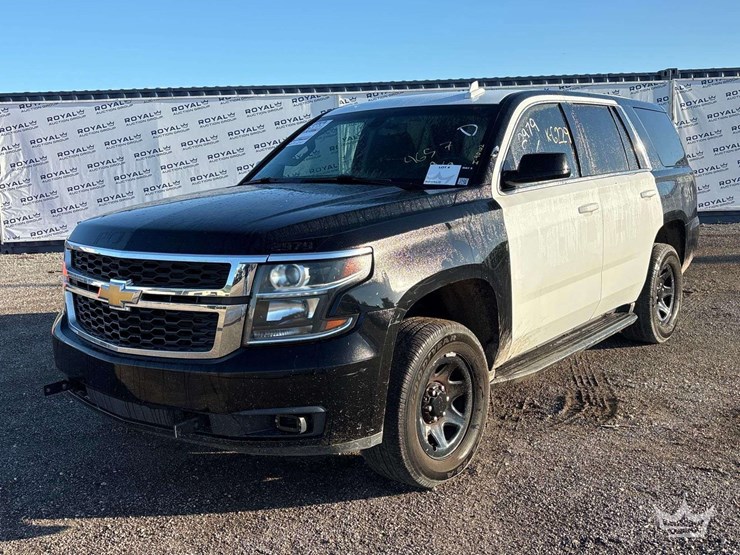 2019-chevrolet-tahoe-image-1
