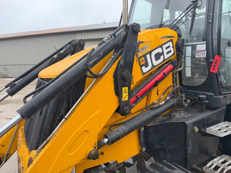 jcb-3cx-image-13