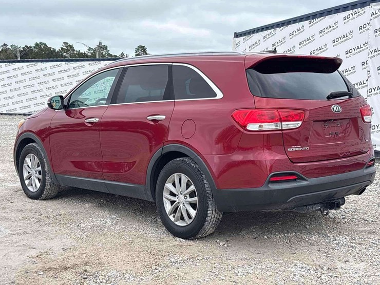2016-kia-sorento-image-2