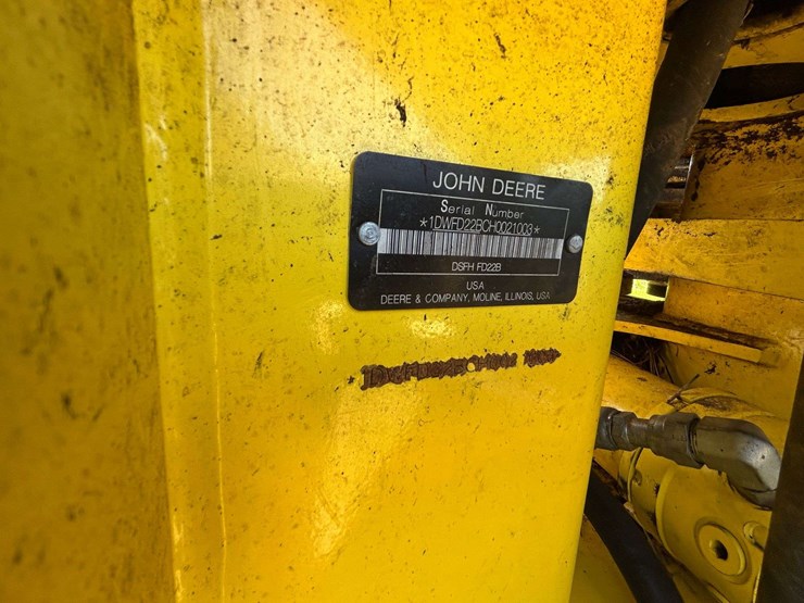 2017-deere-843l-image-7