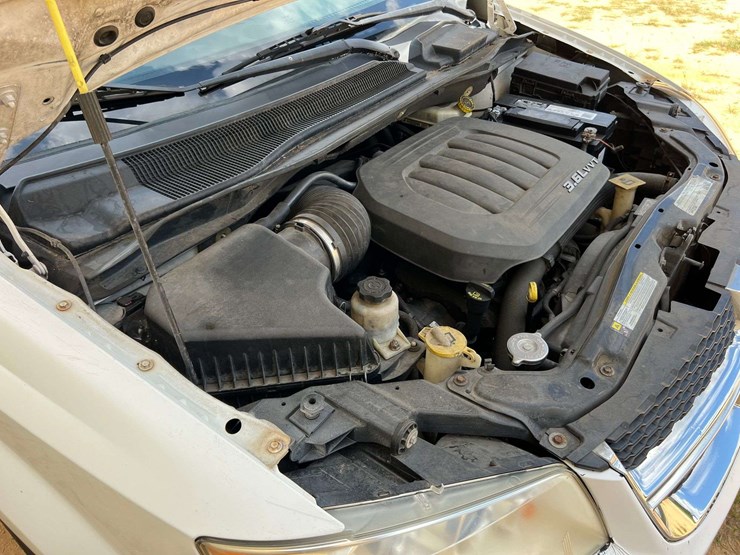 2013-dodge-grand-caravan-image-8