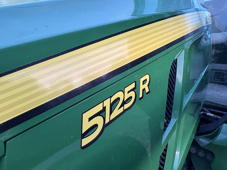 2018-john-deere-5125r-image-34