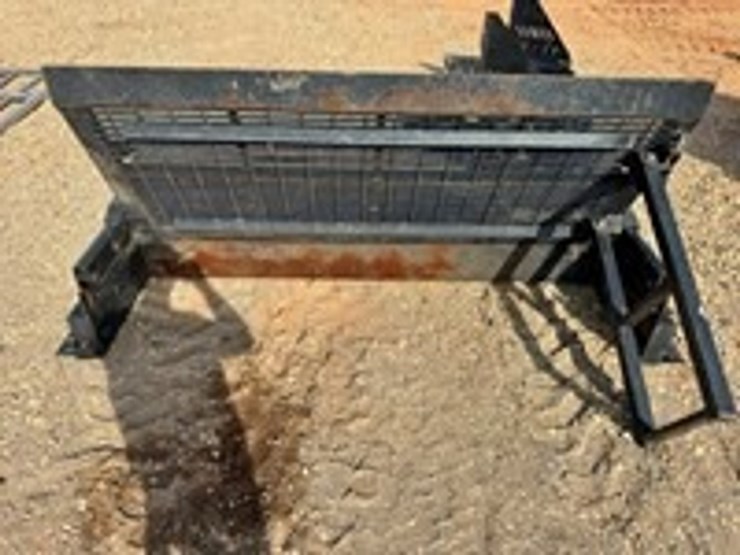#8694-•-tire-lift-gate-image-1