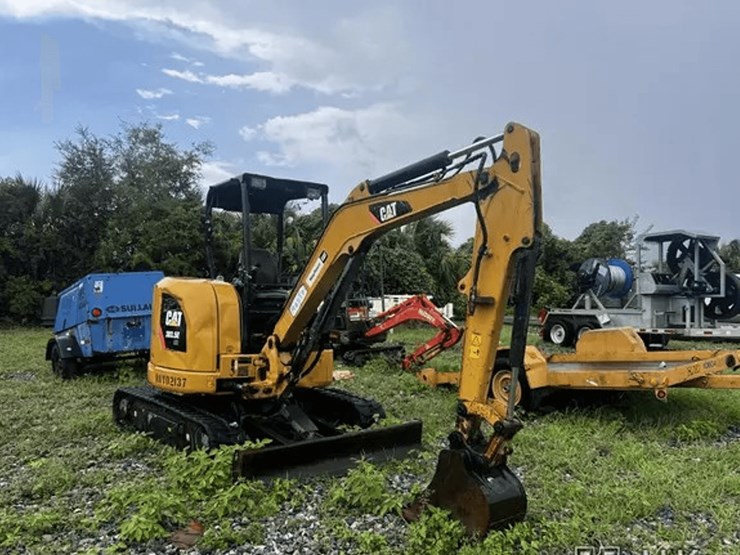 2014-caterpillar-303-image-1