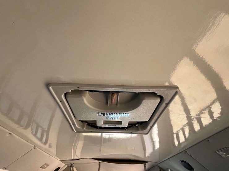 2007-ford-e350-image-32