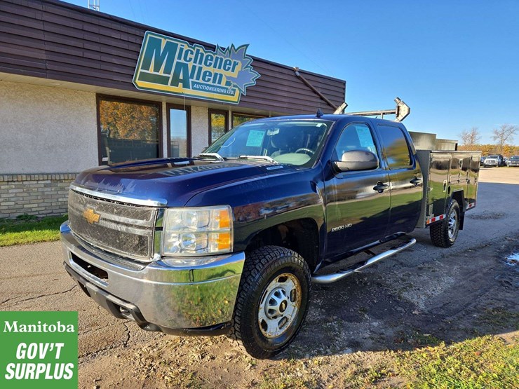 2012-chevrolet-silverado-2500hd-image-1