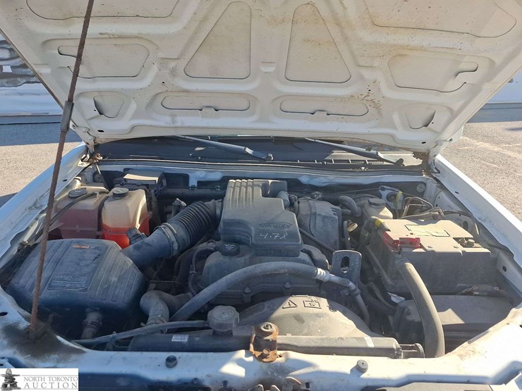 2012-chevrolet-colorado-image-9