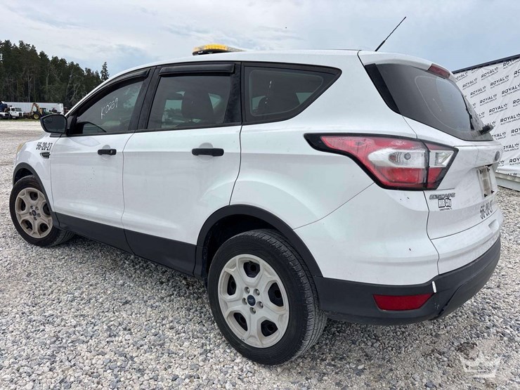 2017-ford-escape-image-4