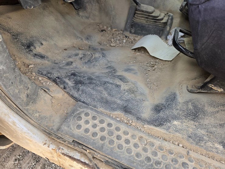 2005-ford-f550-image-47