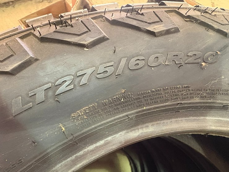 #42068-•-lot-of-(5)-lt275/60r20-tires-image-5