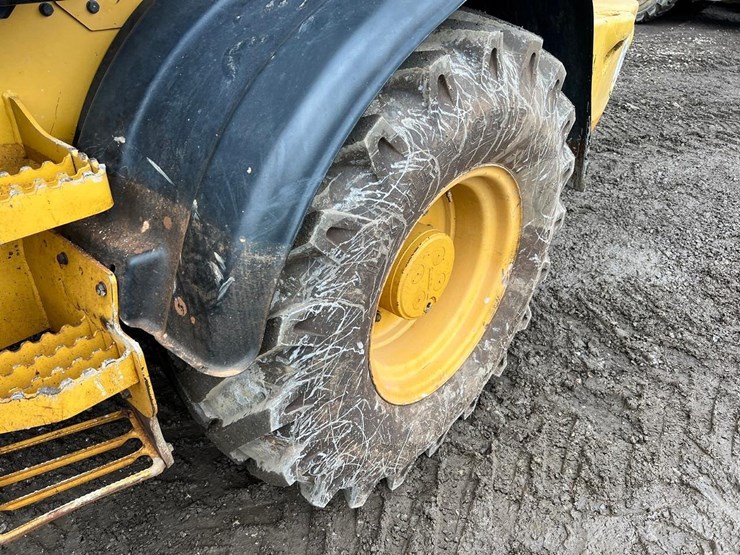 2018-caterpillar-908m-image-15