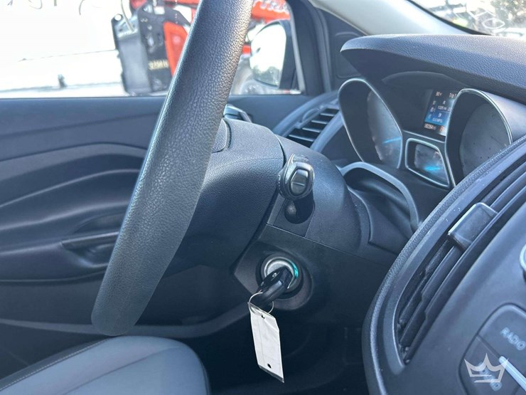 2019-ford-escape-image-16